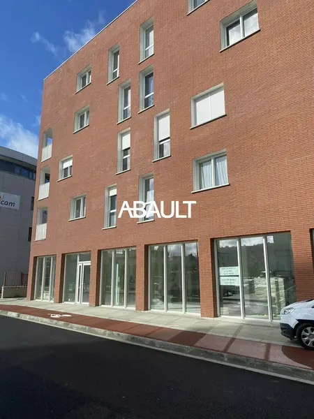 A LOUER LOCAL COMMERCIAL TOULOUSE D'ENVIRON 100 M² 