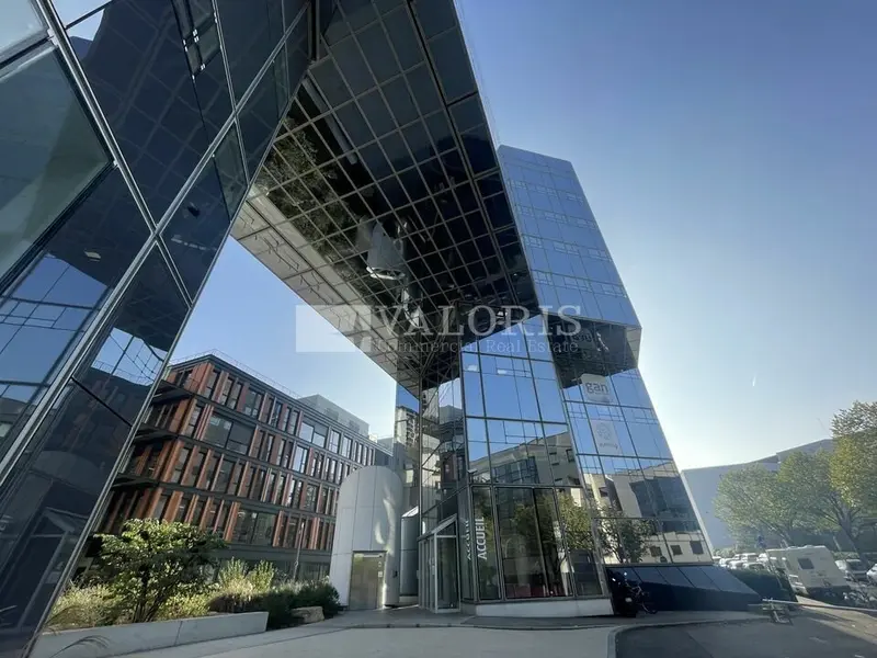 A louer Bureaux 1190m² Lyon 09