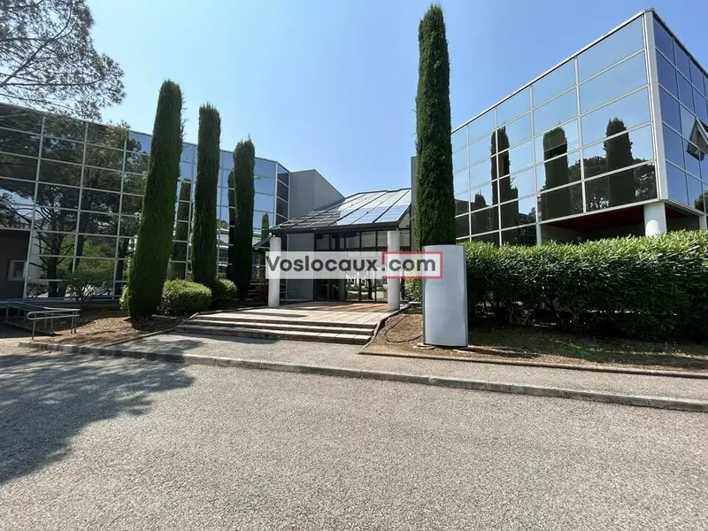 A louer Bureaux 223m² Valbonne