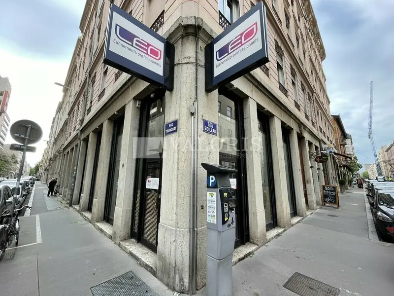 A louer Local commercial  90.15m² Lyon 06