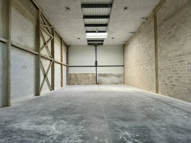 A vendre Locaux d'activité 1272m² Mauregard