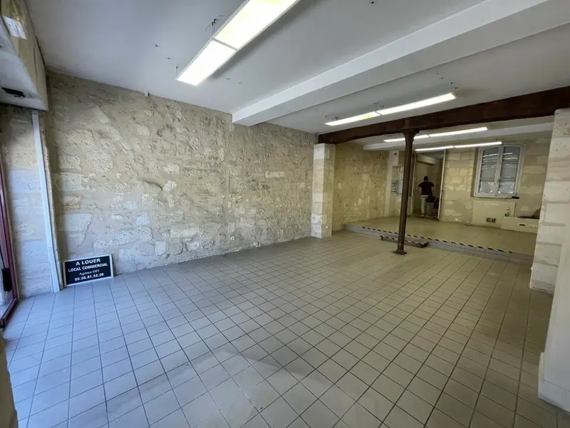 Place Gambetta - Location avec droit d'entrée - Bordeaux 