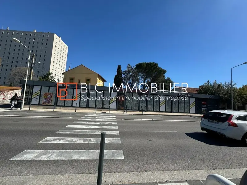 LOCAL COMMERCIAL A LOUER 13009 MARSEILLE