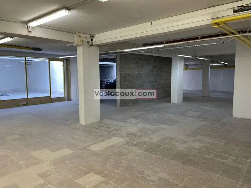 Nice Nord  Local commercial 500 m² à vendre