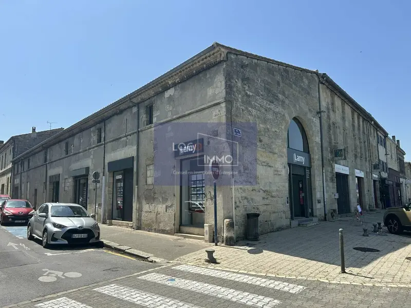 A vendre Local commercial  1065m² Libourne