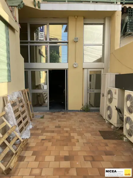 Entrepôt / Activité à vendre - Nice (06000) - 178 m²