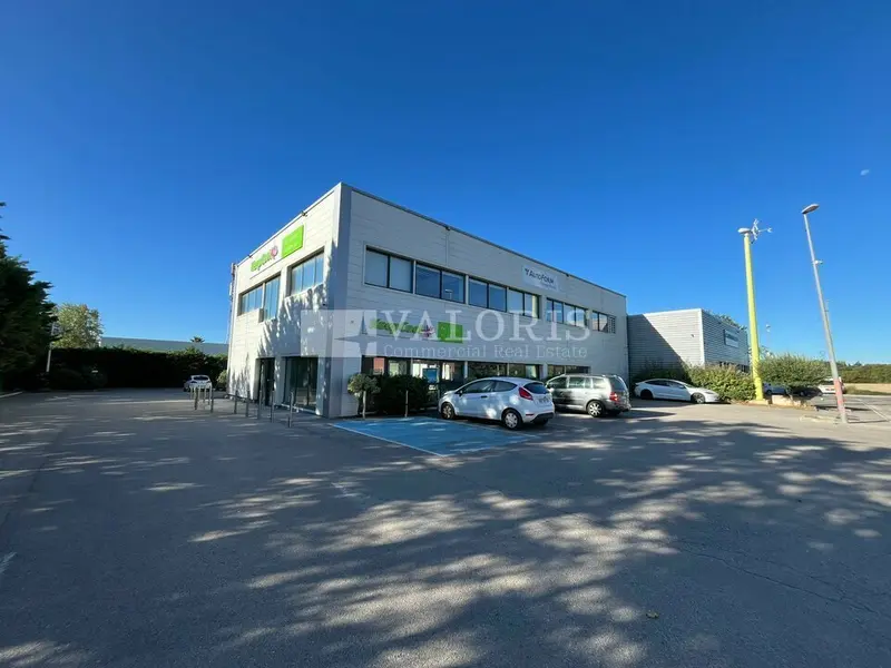 Local Commercial à louer - Éguilles (13510) - 380 m² - 5 000 €/mois