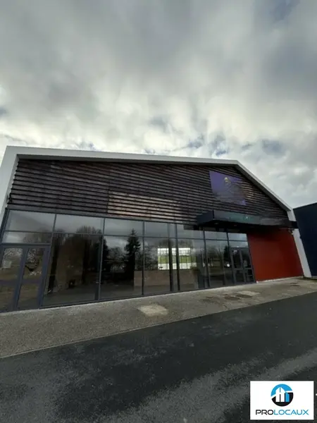 Local Commercial à louer - Beauvais (60000) - 324 m² - 4 050 €/mois